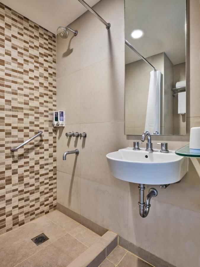 Carani Hotel Γιογκιακάρτα Εξωτερικό φωτογραφία