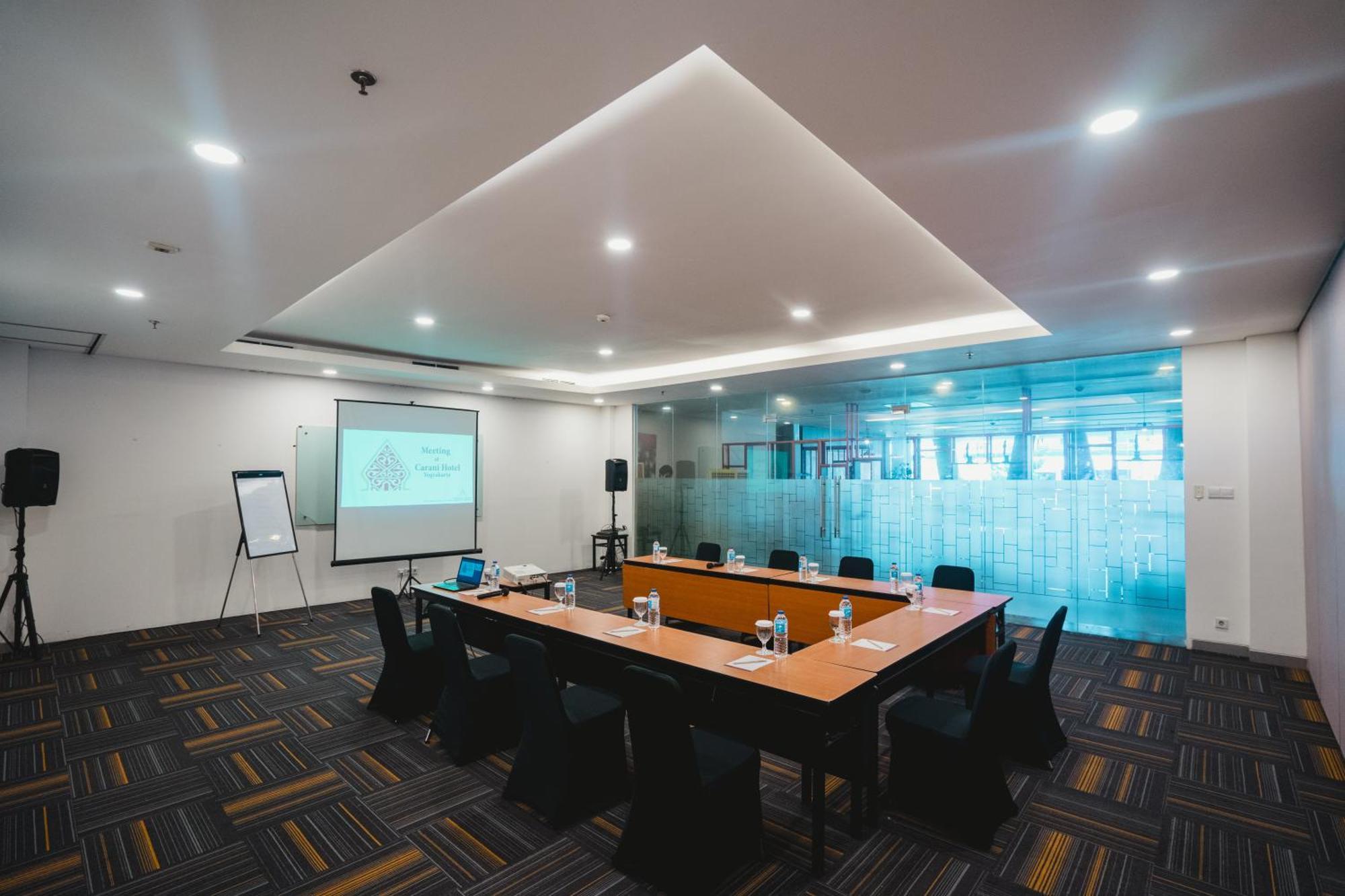 Carani Hotel Γιογκιακάρτα Εξωτερικό φωτογραφία