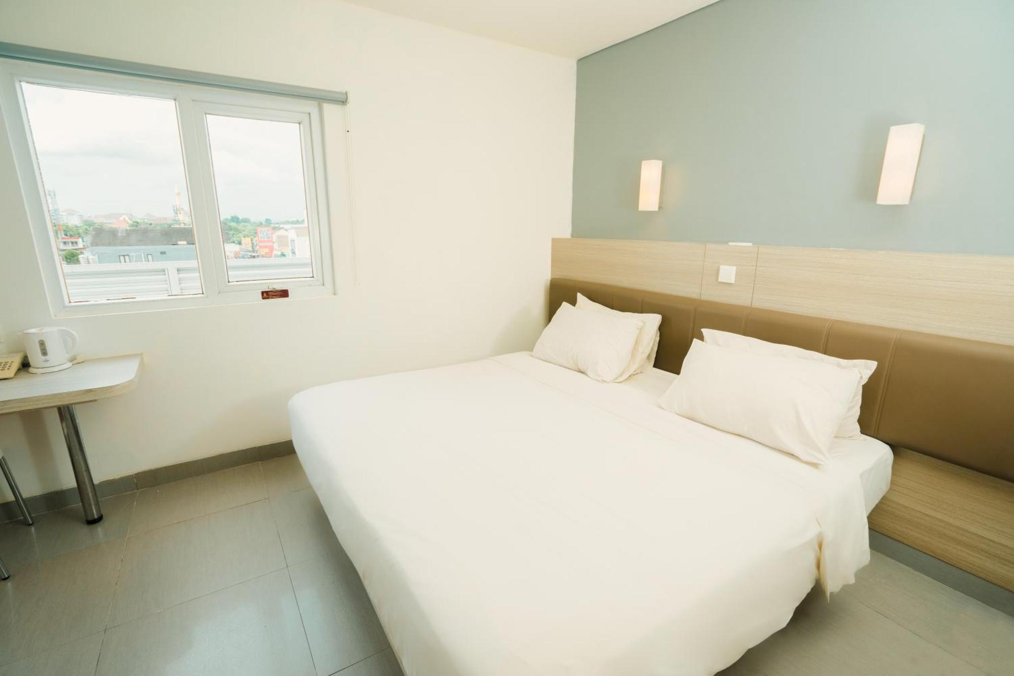 Carani Hotel Γιογκιακάρτα Εξωτερικό φωτογραφία